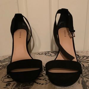 Torrid 10W Black Heels